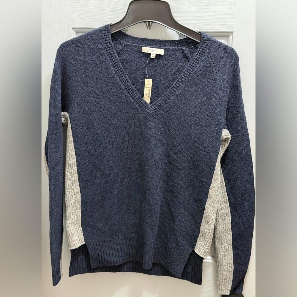 NEW Madewell Merino Wool V-Neck Color Block Sweater Women’s Navy Blue/Gray XS